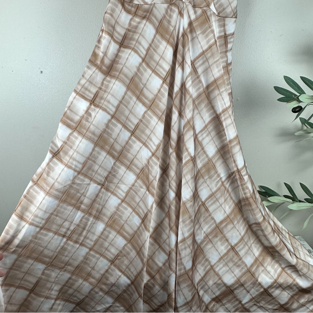 Elie Tahari Plaid Slip Maxi Dress Tan Neutral Minimalist - Picture 8 of 12